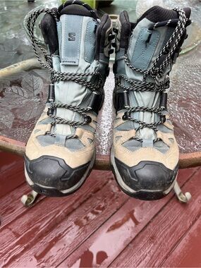 Salomon Light Blue and Tan Waterproof Hiking Boots